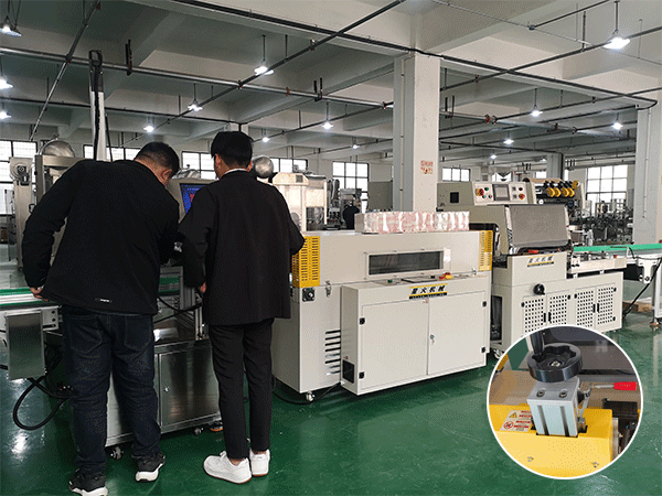 润滑油称重灌装机