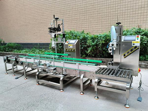 30升大桶称重灌装机生线